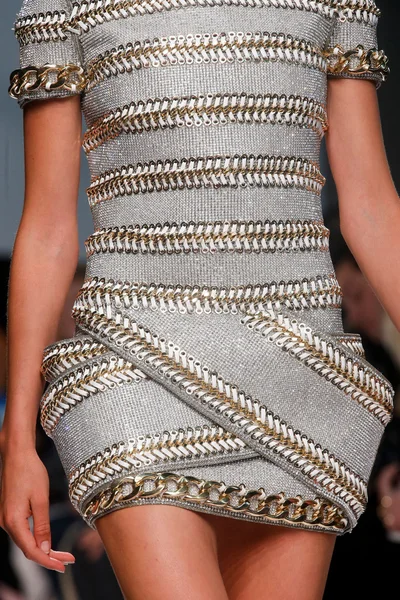 Look 74